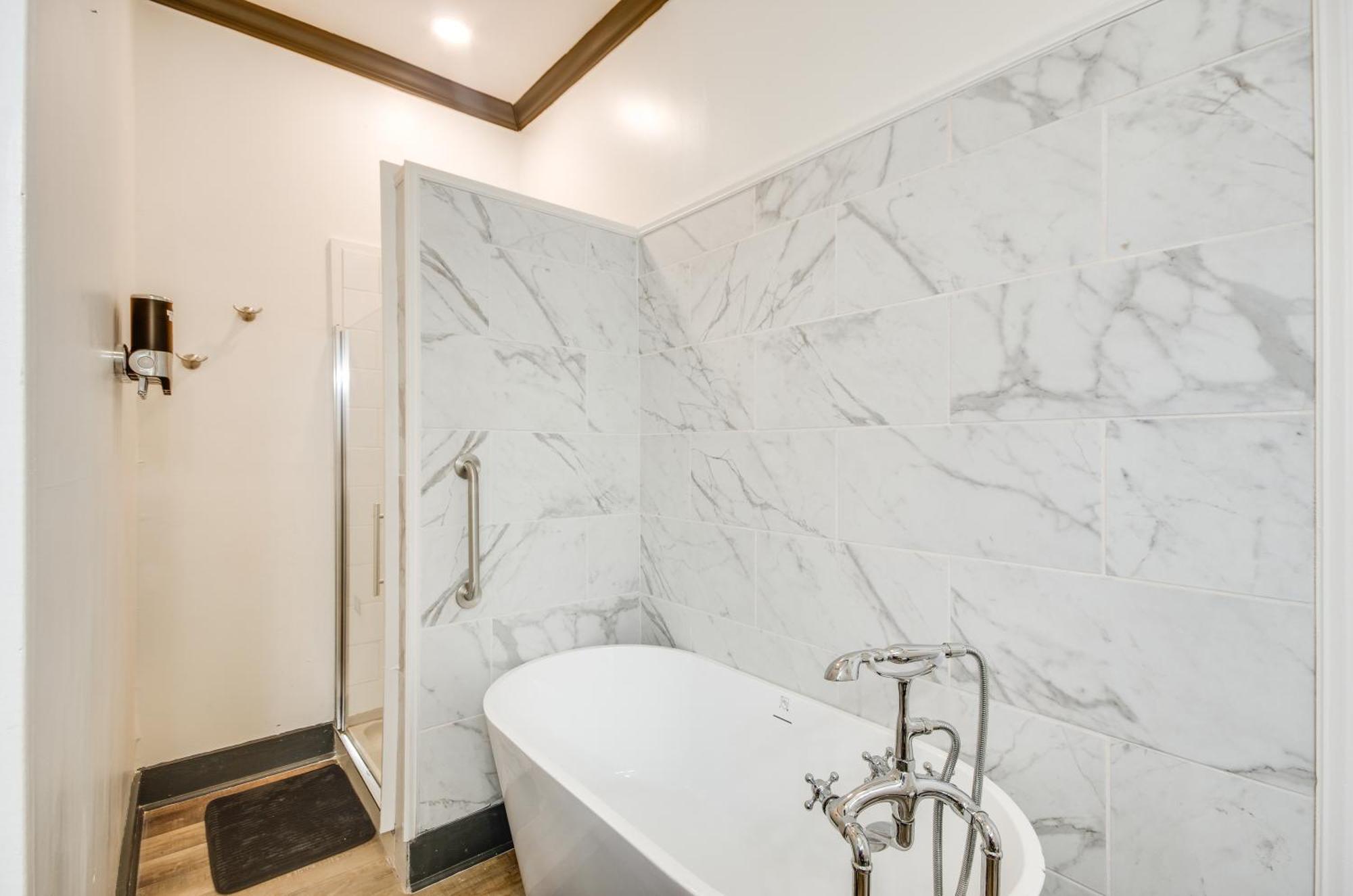 Modern Greenwood Studio Less Than 1 Mi To Downtown! Extérieur photo